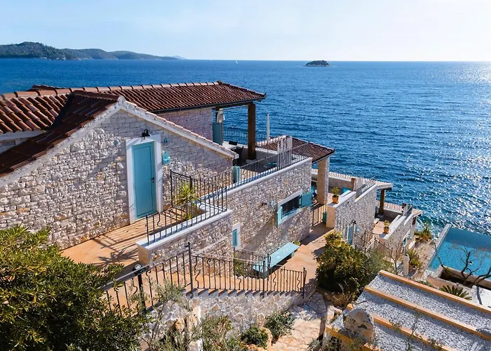 Villa Kamen Blue